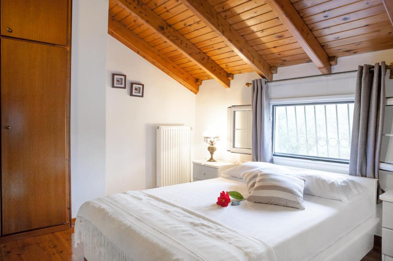 Granis Family House Apartment Ano Lefkimmi Bagian luar foto