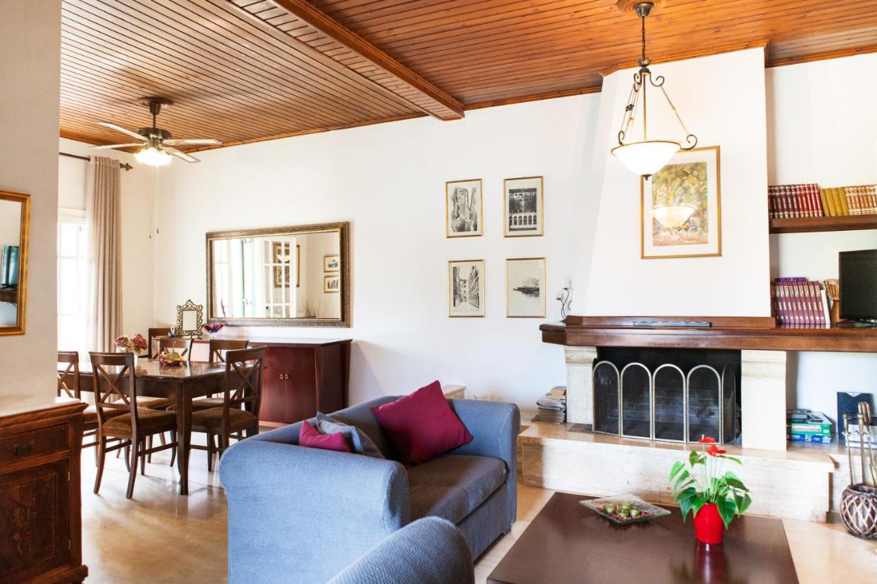 Granis Family House Apartment Ano Lefkimmi Bagian luar foto